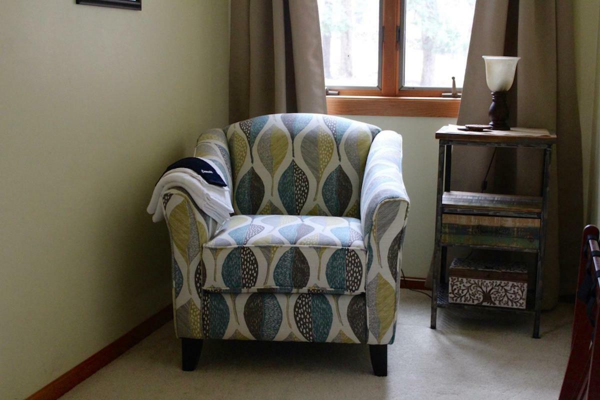 Bed & Breakfast Black Creek 2*